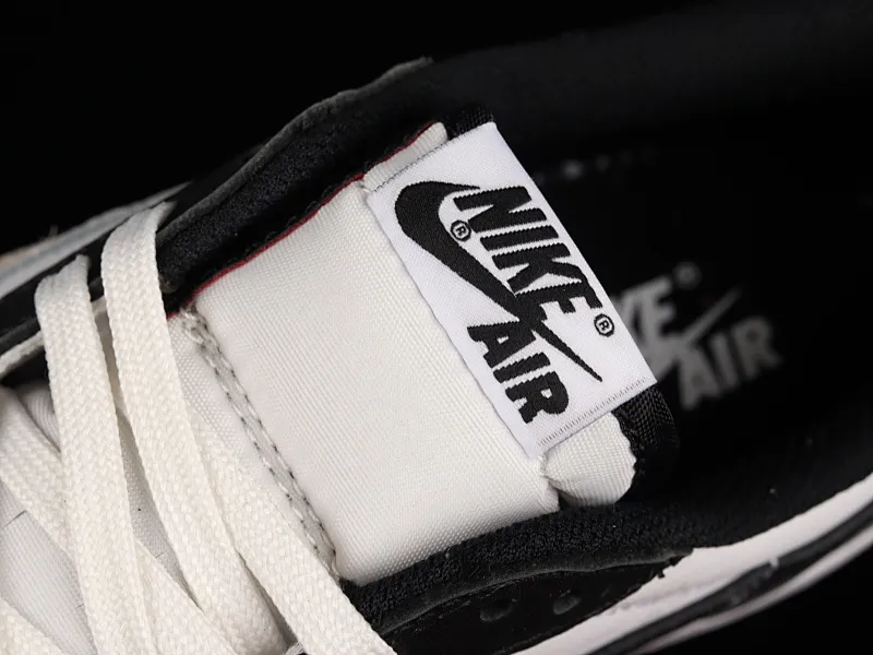 All categories Air Jordan Jordan series basketball shoes Air Jordan 1 Low Travis Scott x Air Jordan 1 Low OG AJ1 Joe 1 white and black barb joint casual sports basketball shoes DM7866-010